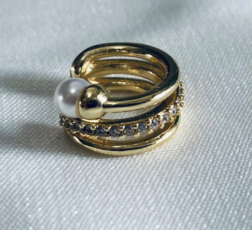Pearl Spark Cuff