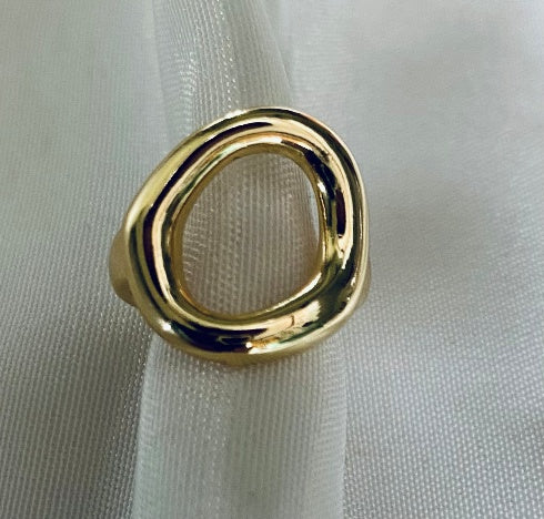 Pure Arc Plain Cuff