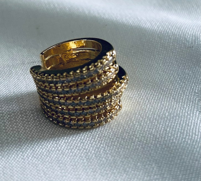 Majesty Glow Cuff